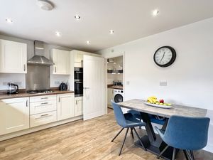 Photo 7- click for photo gallery